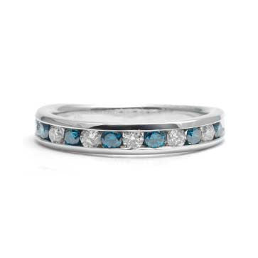 Ladies Blue and White Diamond Ring